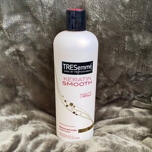 Tresemme Keratin Smooth Conditioner Smoothing Nourishing Anti-Frizz 25 fl oz NOS